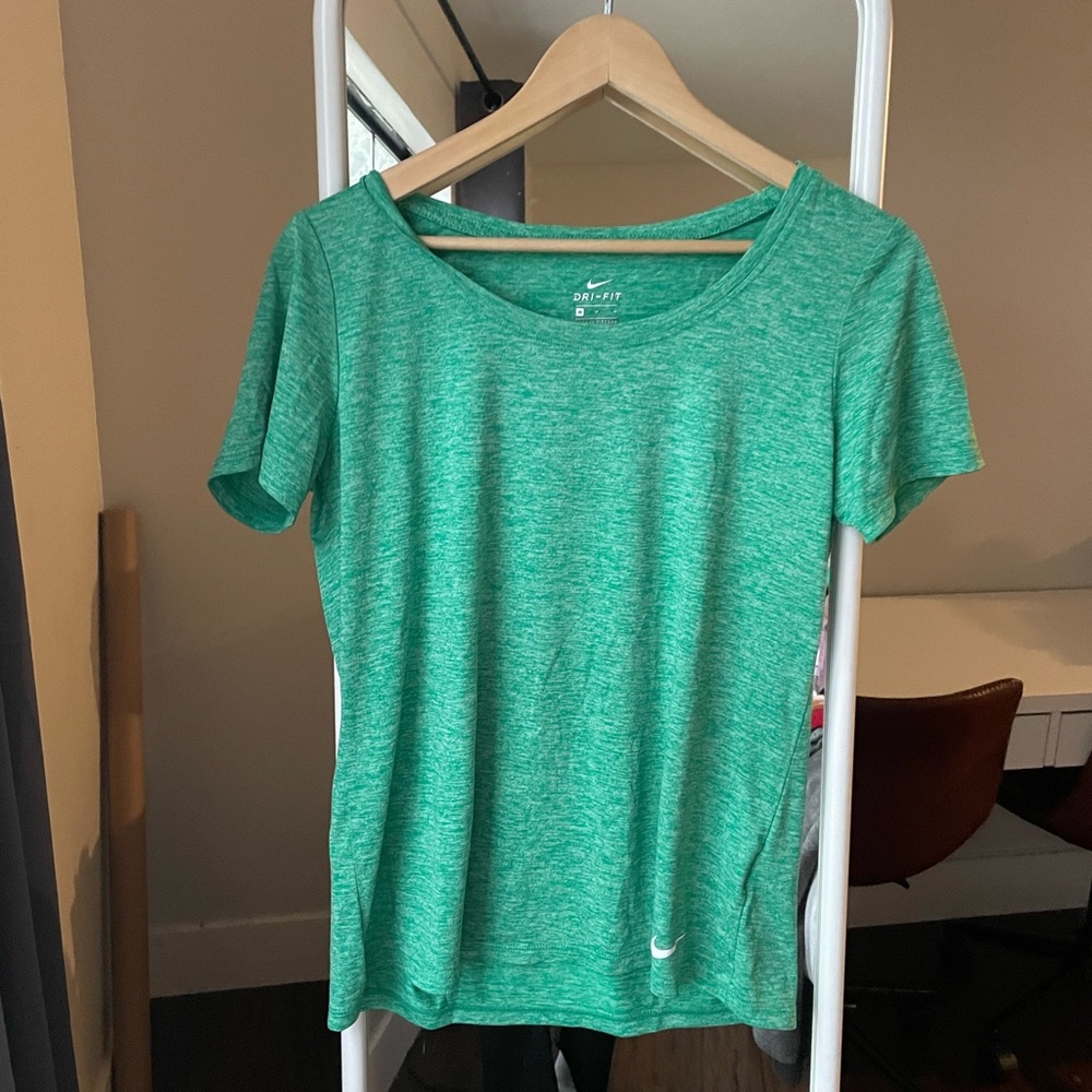 Nike Dri-Fit Short Sleeve Tee